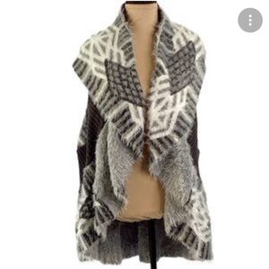 Cupio Gray and Cream Open-Front Patterned Cardigan